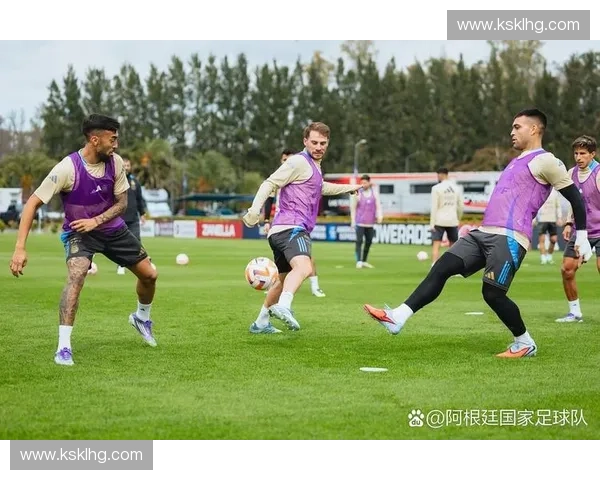 以球权转换为核心探讨现代球队攻防节奏演变趋势与战略调整方向性